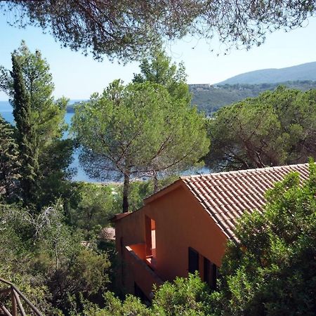 Residence Sud Est Porto Azzurro Buitenkant foto