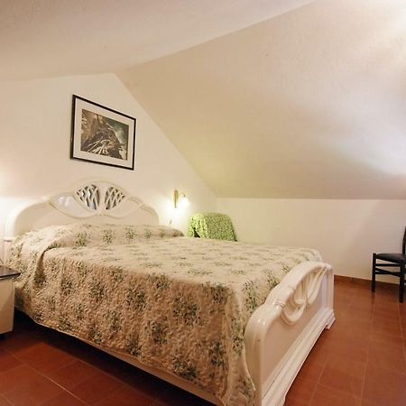 Residence Sud Est Porto Azzurro Buitenkant foto