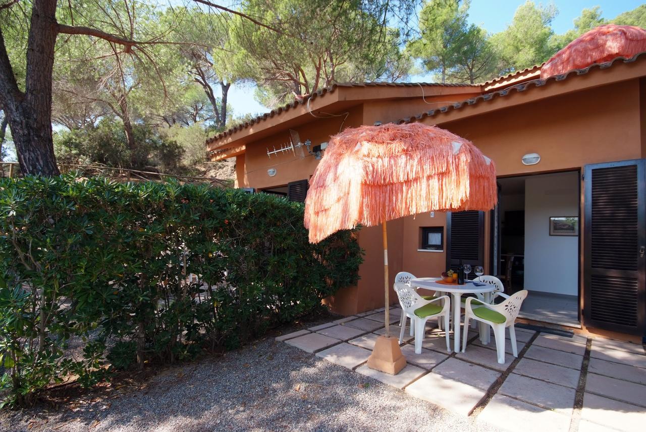 Residence Sud Est Porto Azzurro Buitenkant foto