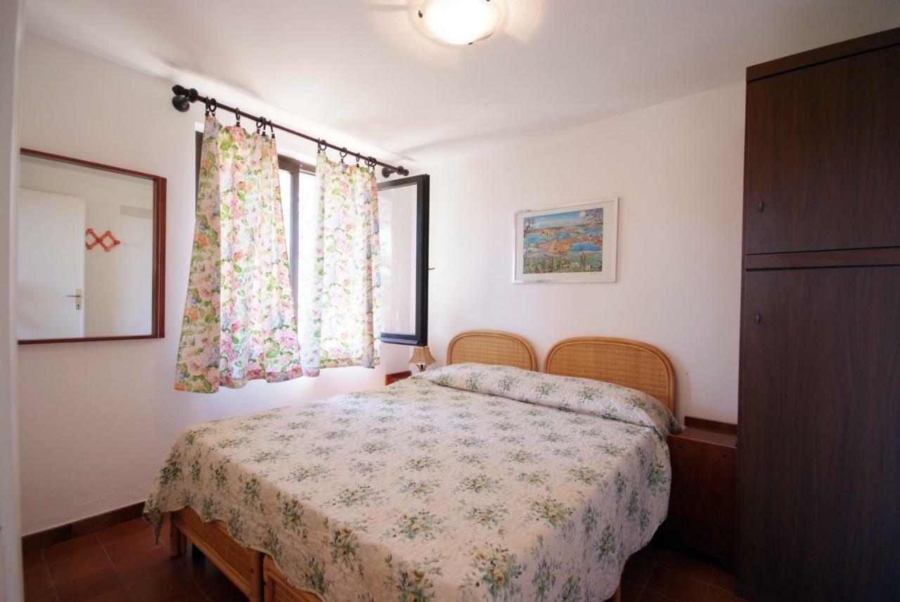 Residence Sud Est Porto Azzurro Buitenkant foto